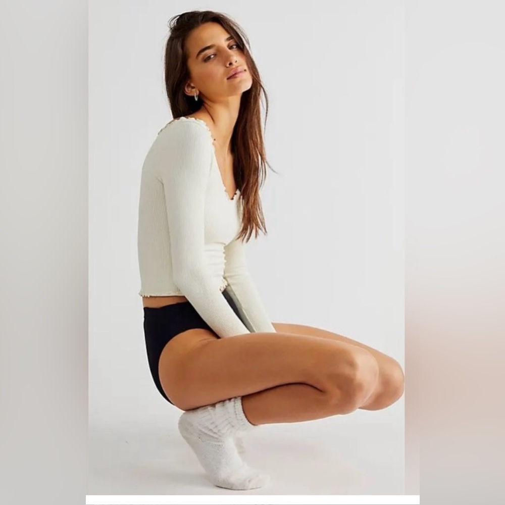 NWOT Free People Intimately Easy To Love Seamless Long-Sleeve Rt $48